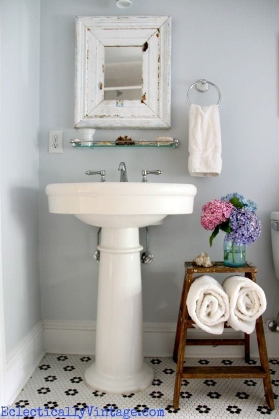 30+ Genius Ideas for Better Small Bathroom Storage • Craving Some Creativity