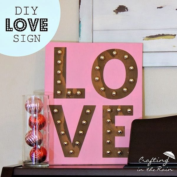 DIY LOVE Sign-craftingintherainblog