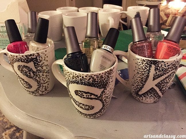 DIY Cost Effective Gift Idea for Any Occasion! DIY Sharpie Mugs with Oil Based Sharpies and Mugs from the 99 cent store at www.artsandclassy.com