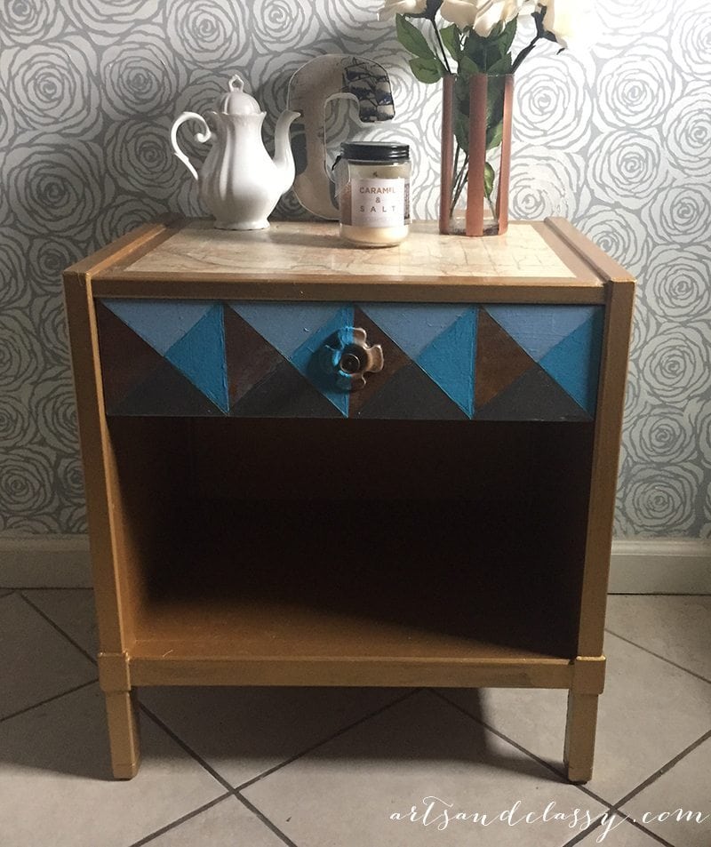 Mid Century Modern Table Geometric Painted with Modern Masters Metallic Paint via www.artsandclassy.com