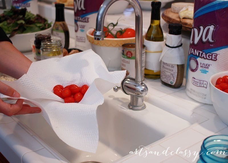 Busting A Rut With Paper Towels at a Live Event via artsandclassy.com-11