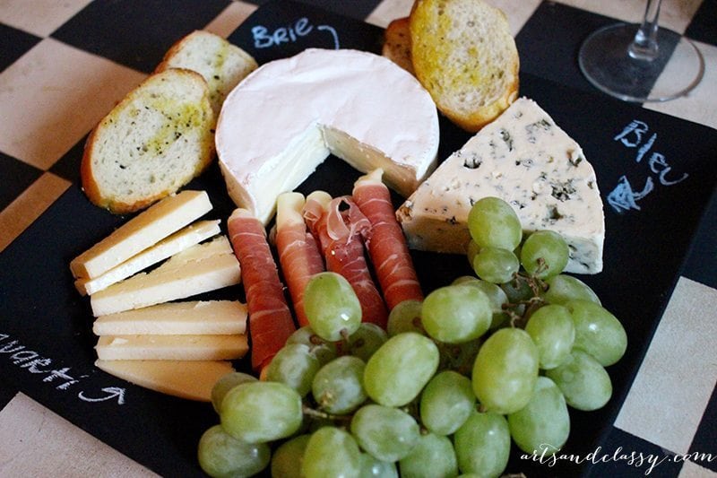 Do it yourself chalkboard cheese platter for my movie night in www.artsandclassy.com-08