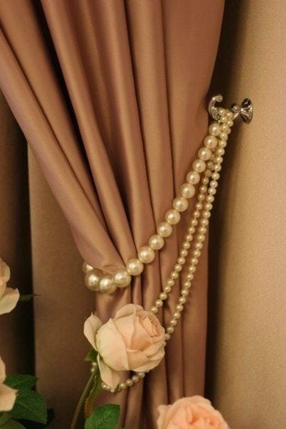 DIY Projects To Make Your Rental Home Look More Expensive-pearl tie back