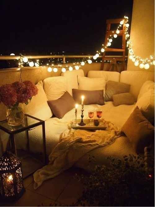 how-to-make-your-balcony-look-cozy