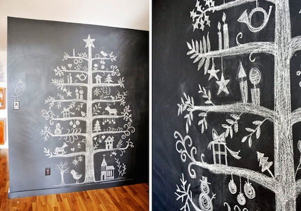12-creative-ways-to-build-a-christmas-tree-in-an-apartment