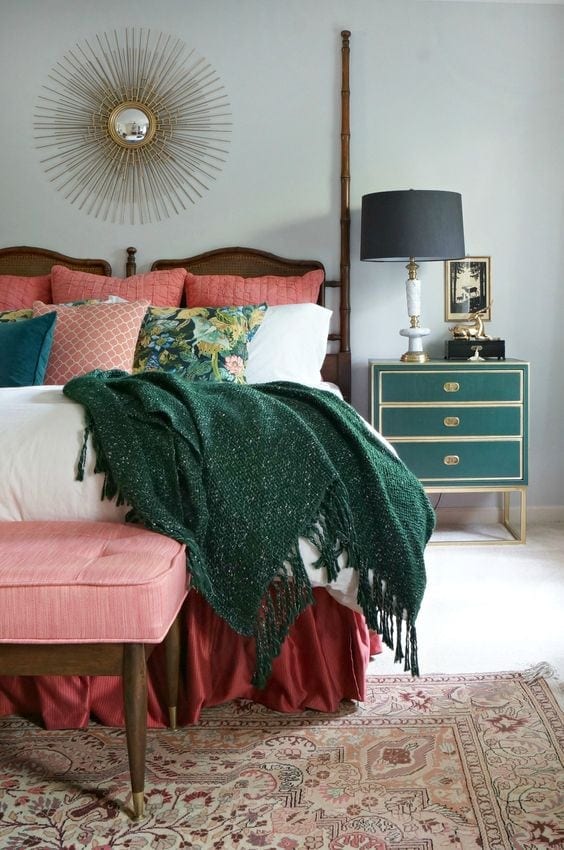 7 Ways to Incorporate Emerald Green Room Ideas into Your Home Design