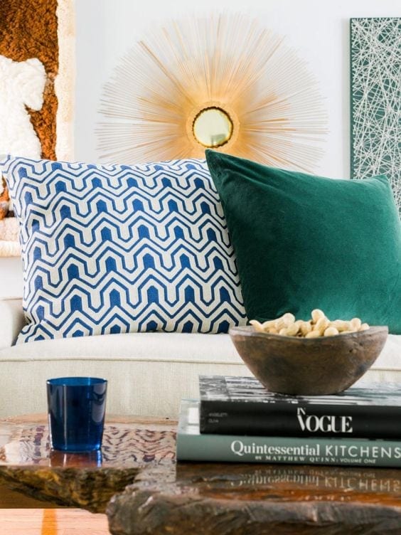 7 Ways to Incorporate Emerald Green Room Ideas into Your Home Design