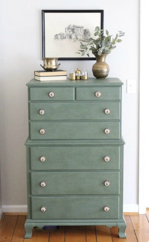 Sage green painted dresser - Green is a hot home decor trend right now, so check out these gorgeous furniture flips. Furniture makeovers with all shades of green paint | Green painted furniture. 