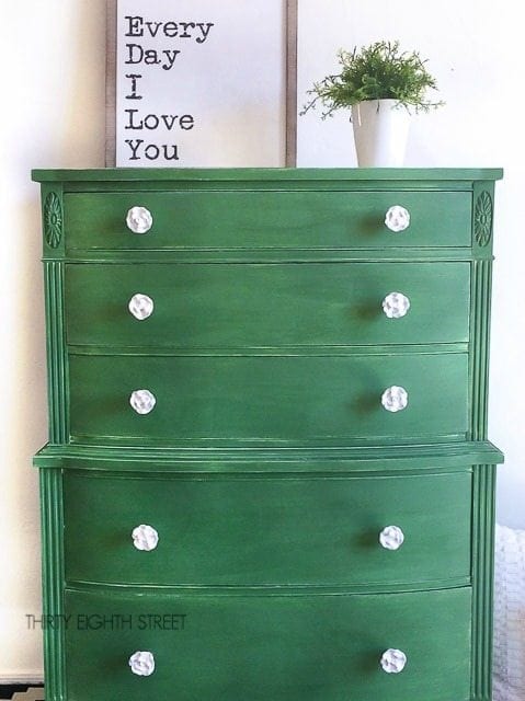 Painted green dresser - Green is a hot home decor trend right now, so check out these gorgeous furniture flips. Furniture makeovers with all shades of green paint | Green painted furniture. 