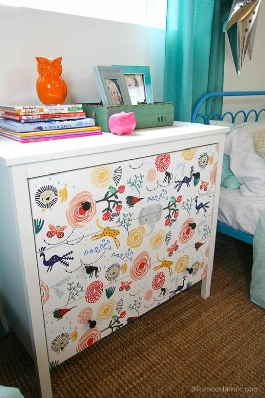 Wallpaper Dresser - Decorating with wallpaper is so popular in home decor. Many peel-and-stick options are temporary, making this the perfect way for renters and homeowners alike to spruce up their space | Rental-friendly decorating with wallpaper.