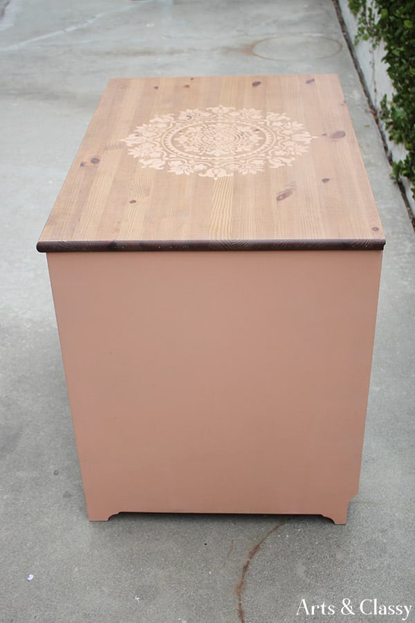 Gratitude Mandala Stenciled Cabinet Makeover #DIYfurniture #furnitureflip #mandala #gratitude