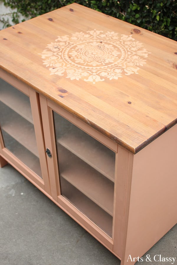 Gratitude Mandala Stenciled Cabinet Makeover #DIYfurniture #furnitureflip #mandala #gratitude