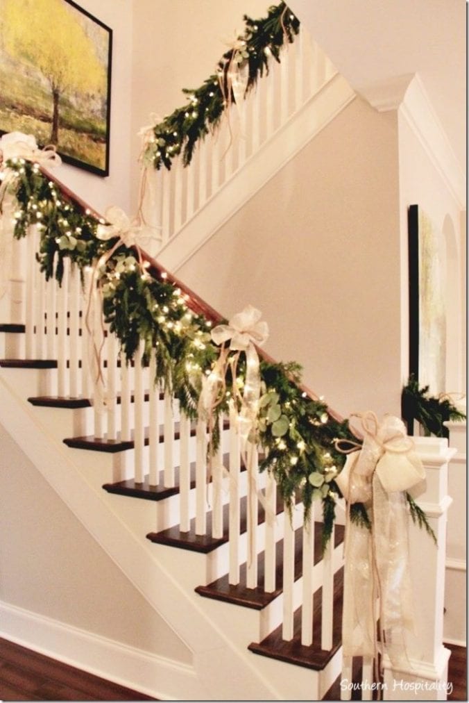 10 Tips on Home Decorating For Christmas on a Budget