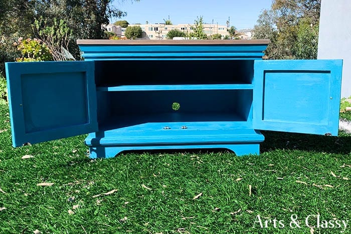 Client Project: Goodwill Find Cabinet Gets A Rustic Farmhouse Makeover #thriftstorefind #farmhousedecor #furnitureflip #mediacabinet #cabinet #chalkpaint