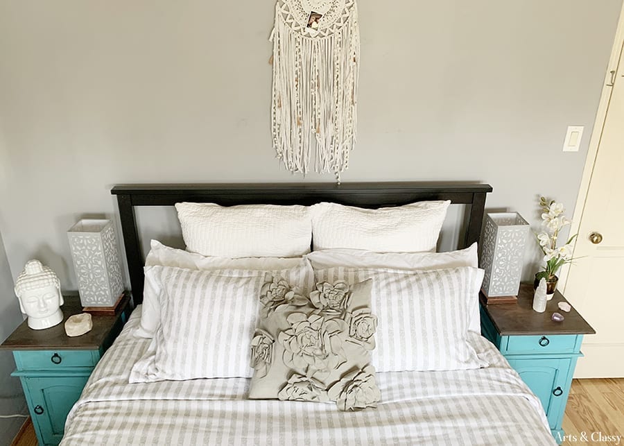 How to Transform Your Small Bedroom in Just Hours with this Makeover!