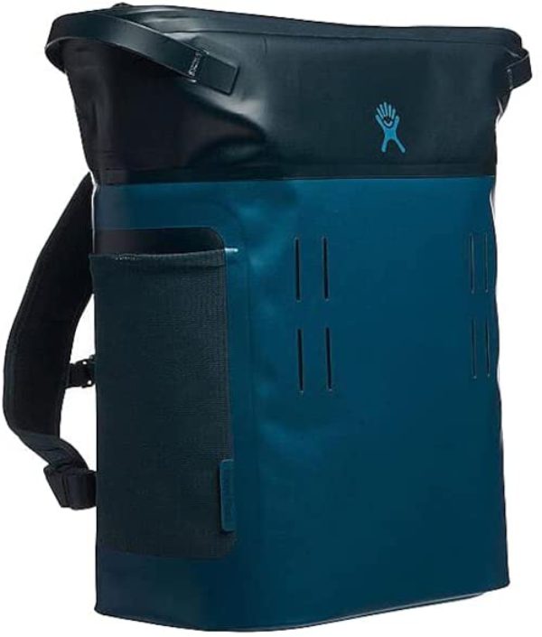 This hydro flask cooler is perfect for a day trip adventurer! This could also be used for fun events and tailgating! It’s guaranteed to ensure 40 hours of cold for the items stored in it.