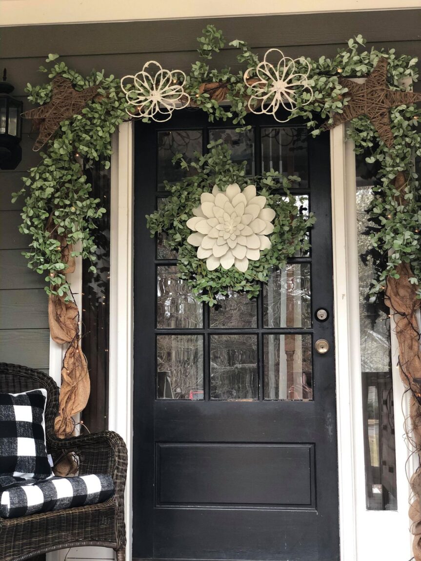 Try a garland as your main focal point of spring door decoration! It will add a lovely touch of spring to any home, bringing joy with its vibrant colors. Garlands or tree branches can be hung over doorways or on walls, adding an eye-catching display to your spring décor. 