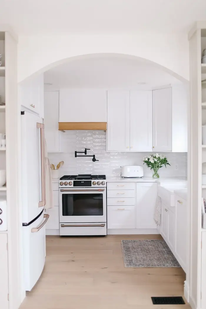 32 Brilliant Hacks to Make A Small Kitchen Look Bigger — Eatwell101