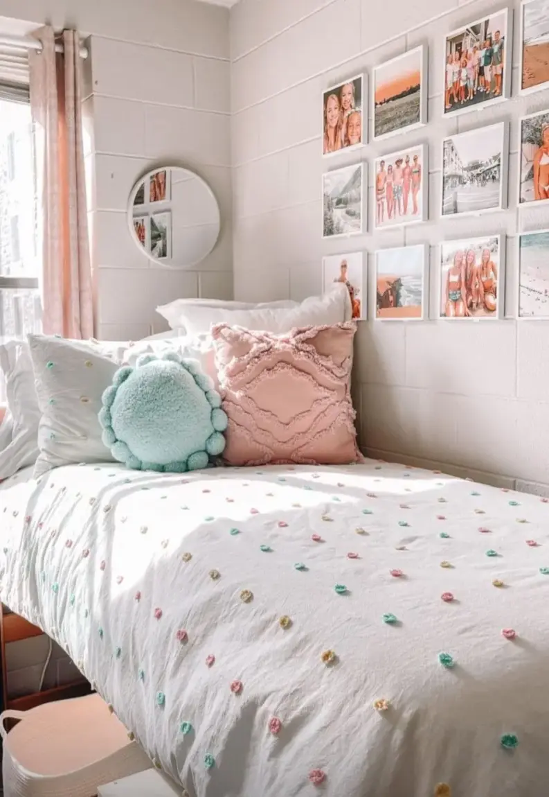 Bold & Beautiful: Making a Statement with Color in Your Dorm Room