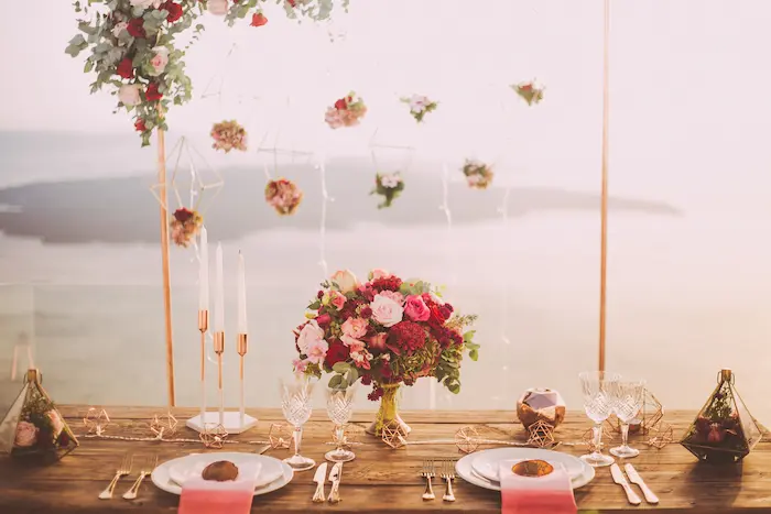 Dreaming of a beautiful, intimate wedding that won't cost a fortune? A DIY home wedding decoration ideas on a budget could be just what you need. 