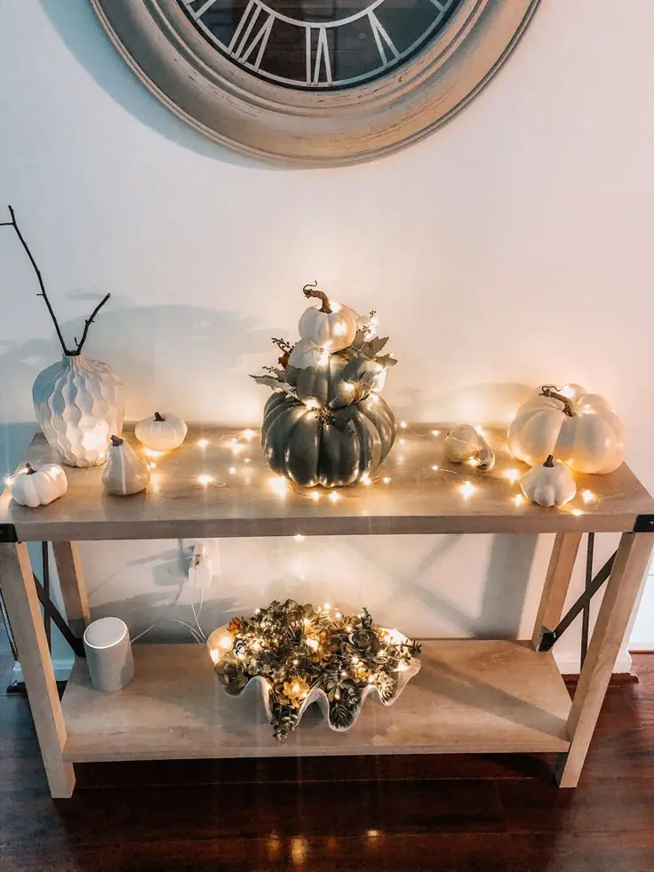 Welcome fall into your home with grace and style. Explore these entryway decor ideas. Set the perfect mood for the season.
