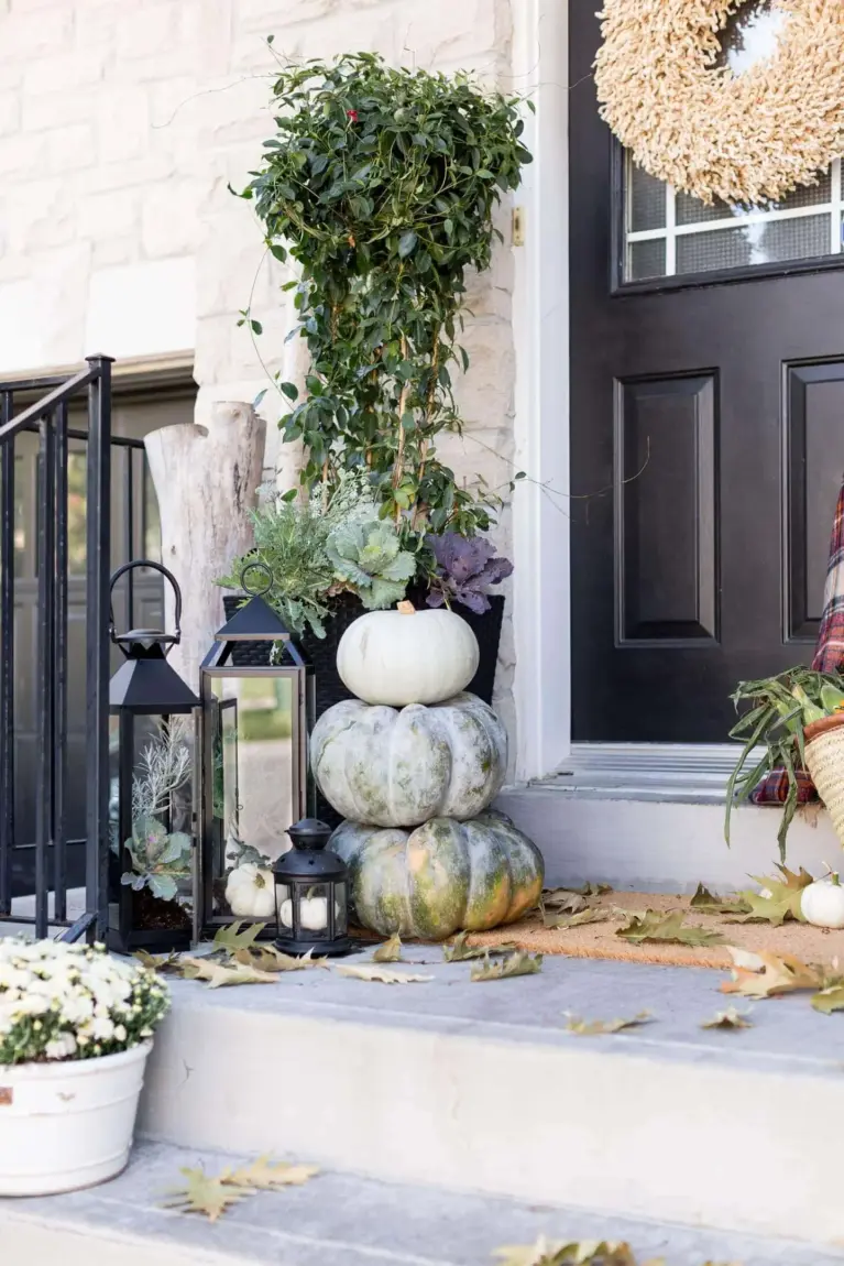 Fall Decorating Ideas for Your Outdoor Oasis. Turn your outdoor oasis into a fall paradise with these decorating ideas.
