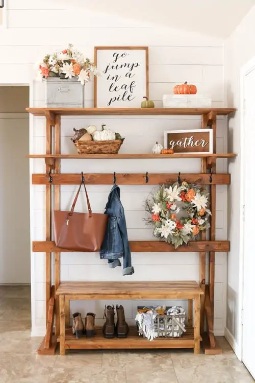 Elegant Entryway Decor for a Cozy Fall	