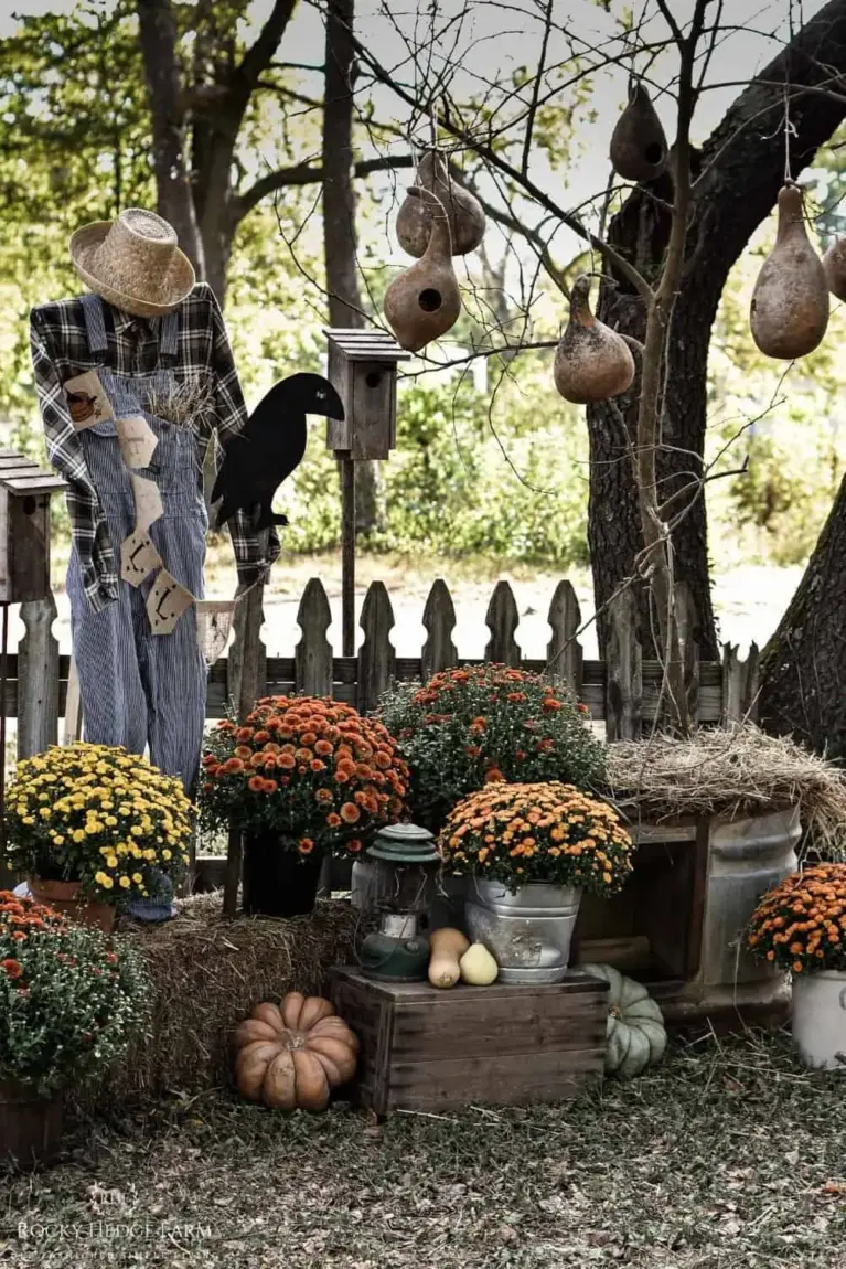 Fall Decor DIY: Craft Your Perfect Outdoor Space. Craft your ideal outdoor space for fall with these DIY decor ideas.
