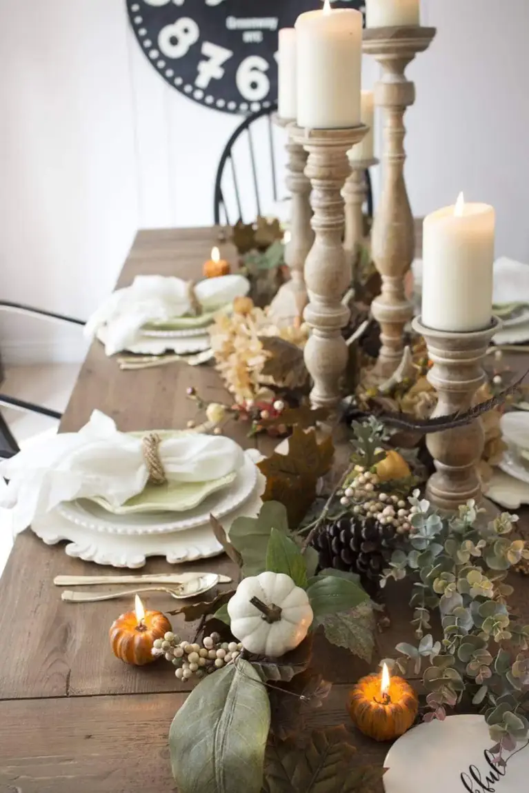 Thanksgiving Table Decorations with Natural Beauty	