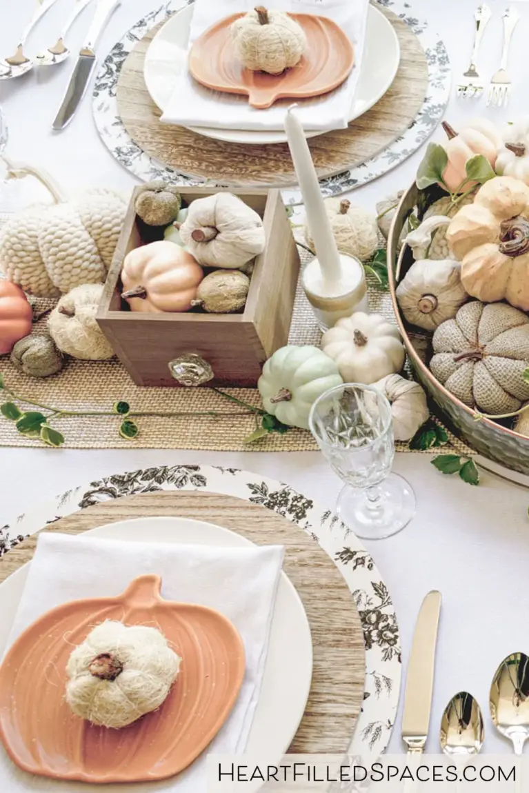 Unique and Chic Thanksgiving Table Settings
