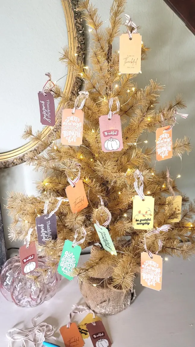 Get hands-on with DIY Thanksgiving table decor projects and save!
