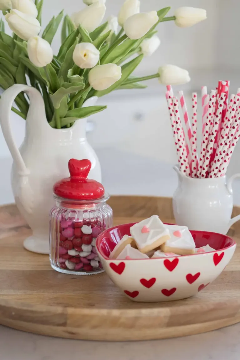 Create a symphony of love in your kitchen with these harmonious Valentine's Day decor ideas. Explore the perfect blend of romance and style for your culinary haven.
