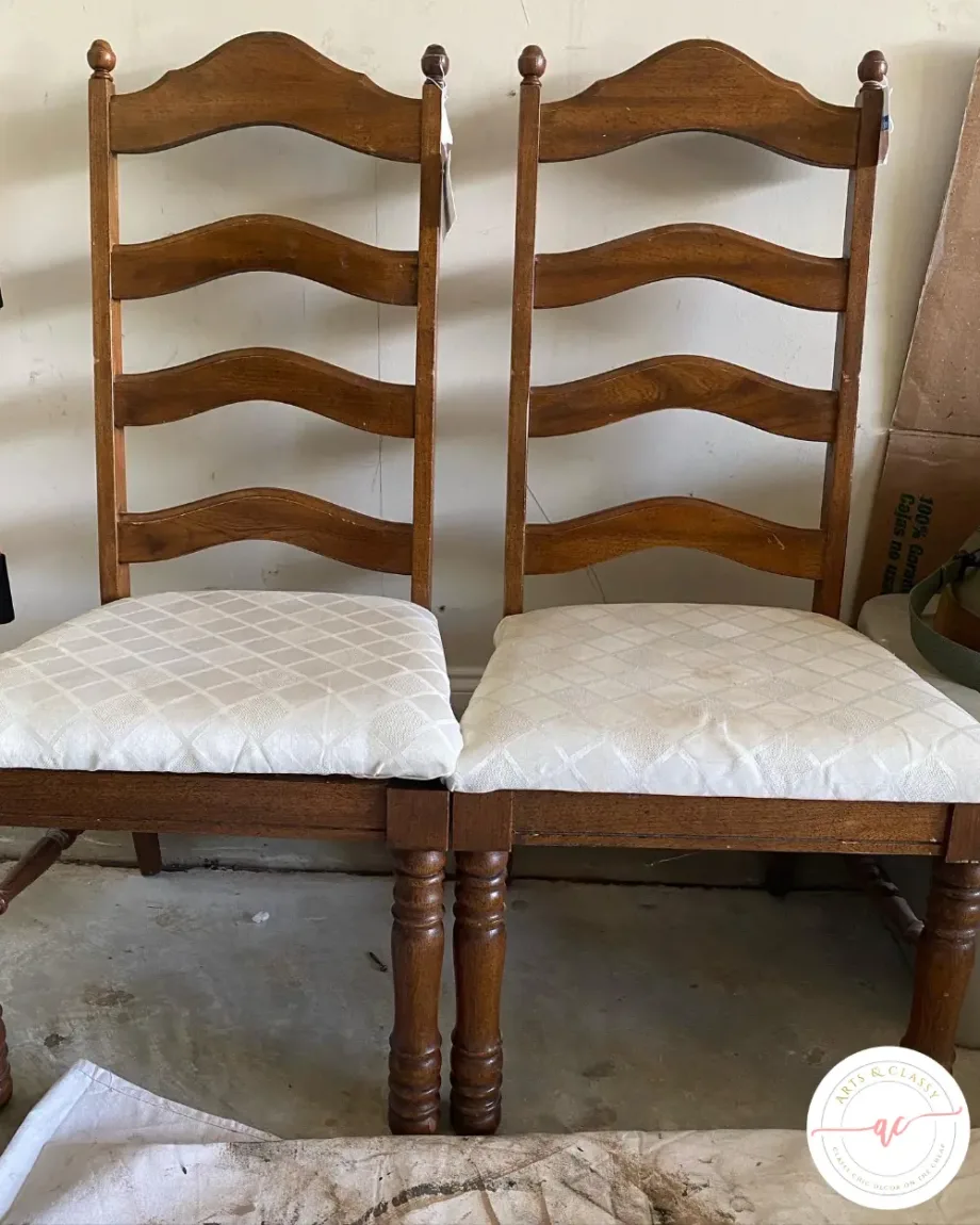 9 Essential Tips for Finding Thrifted Furniture Like a Pro - These two matching ladder back chairs were a great find and now work well with my mix matched chairs at my farmhouse dining table. 