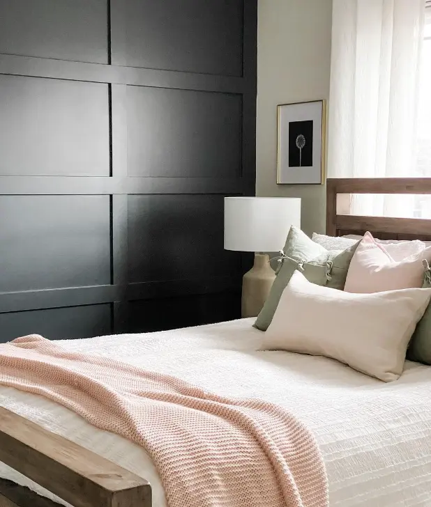 Stylish Black Accent Wall Bedroom Designs	