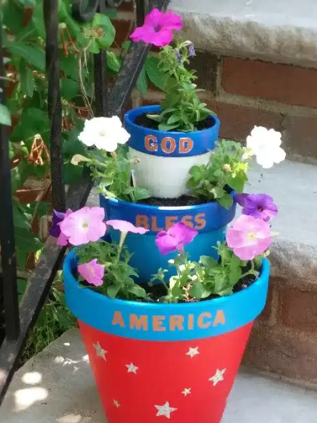 cropped-fun-n-easy-stacked-patriotic-pots-crafts-gardening-patriotic-decor-ideas.webp