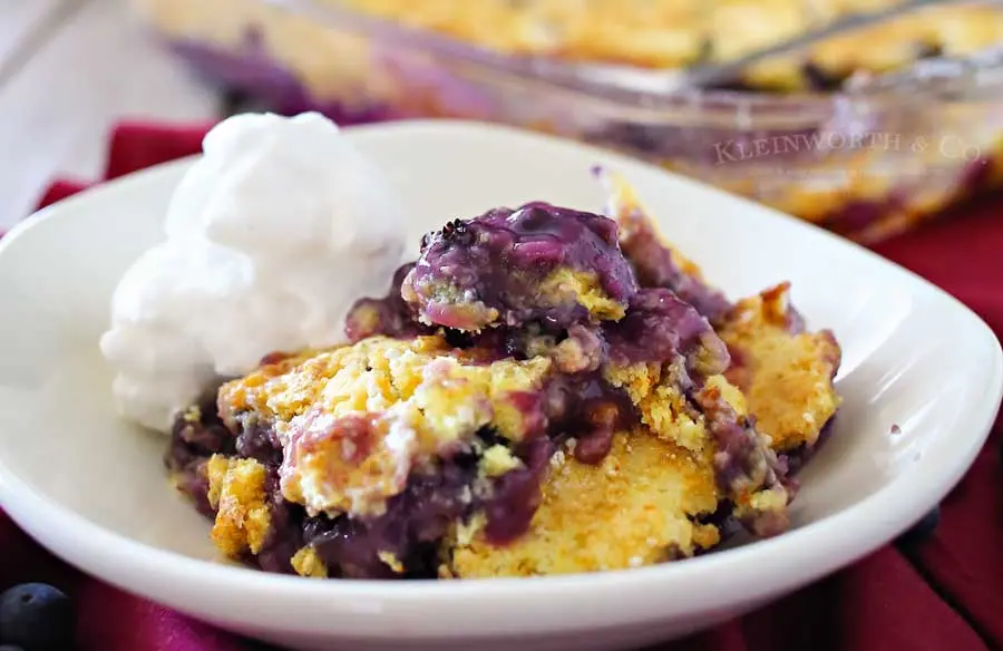 Blueberry Cobbler: Just 3 Ingredients