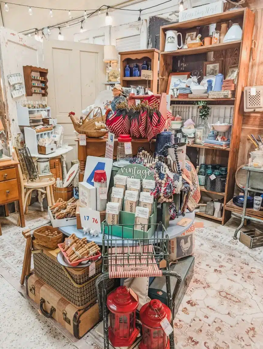 The Best Ideas For A Vintage Booth’s Summer Displays