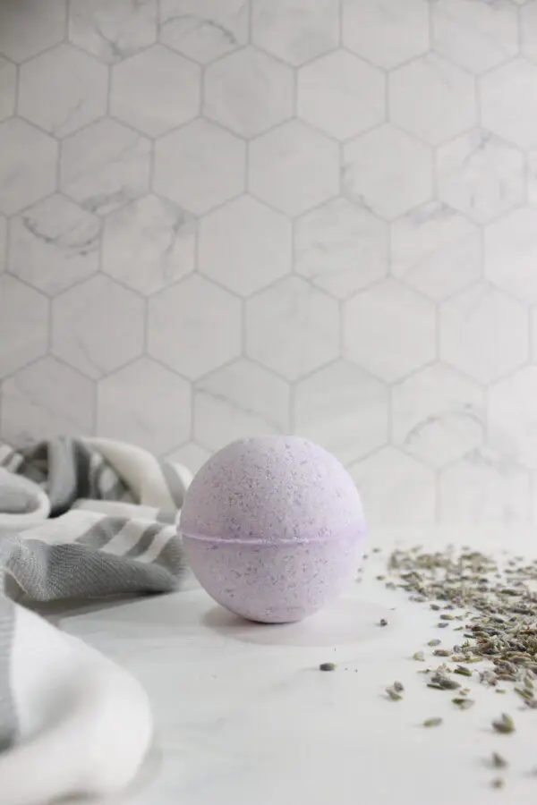 How to Make Lavender Bath Bombs