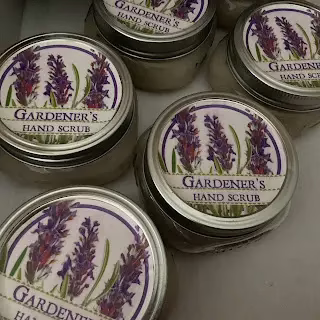 Sugar & Lavender Gardeners Hand Scrub
