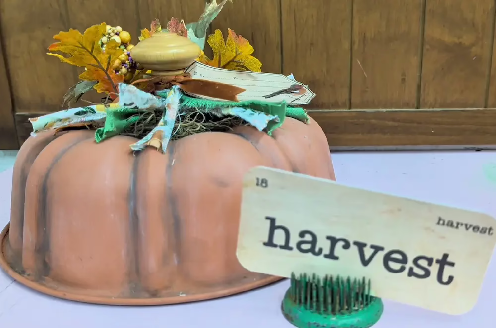 Easy Pumpkin Craft Upcycled from a Thrifted Bundt Pan